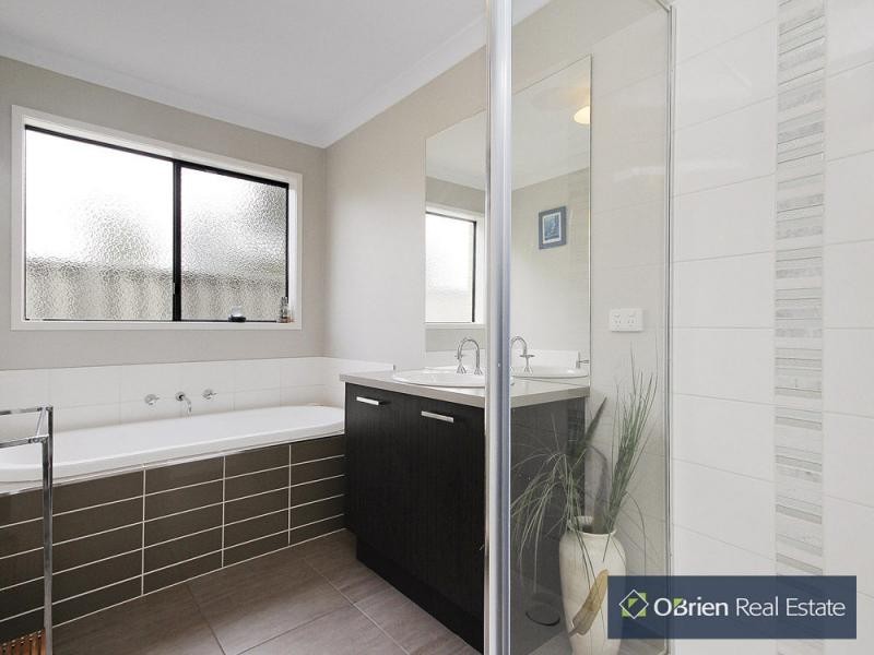 57 Ardent Crescent, Cranbourne East VIC 3977