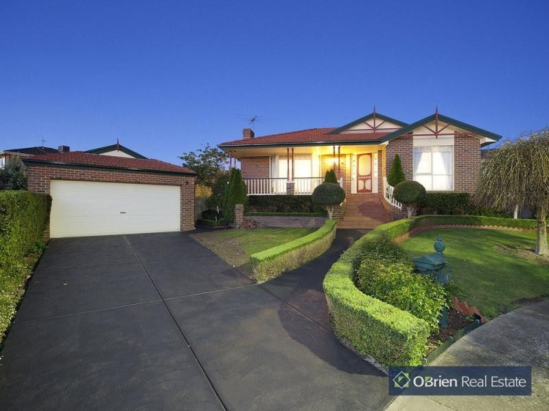 4 Jancol Court, Berwick VIC 3806
