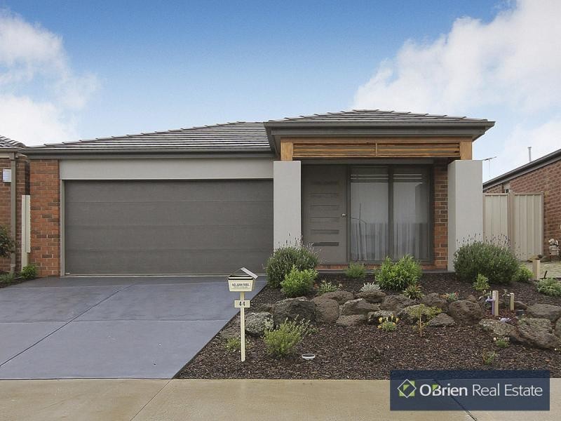44 Victory Drive, Pakenham VIC 3810