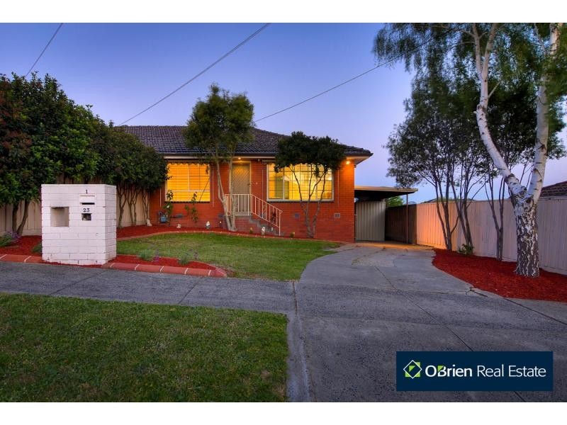 1/23 Sabine Avenue, Dandenong North VIC 3175
