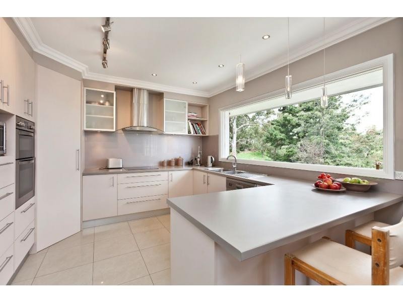 14 Inglis Road, Berwick VIC 3806