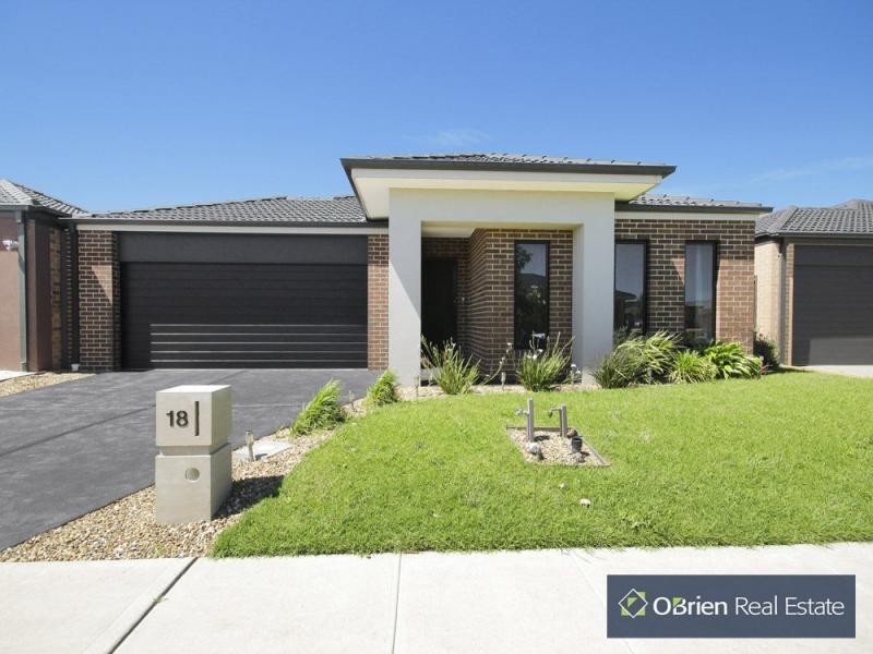 18 Charlock Drive, Cranbourne North VIC 3977