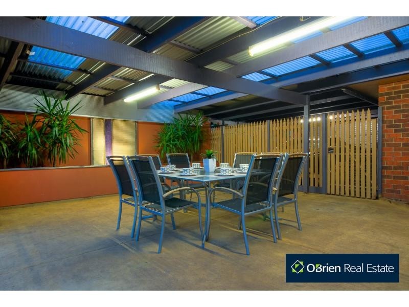 1 Yandilla Court, Berwick VIC 3806