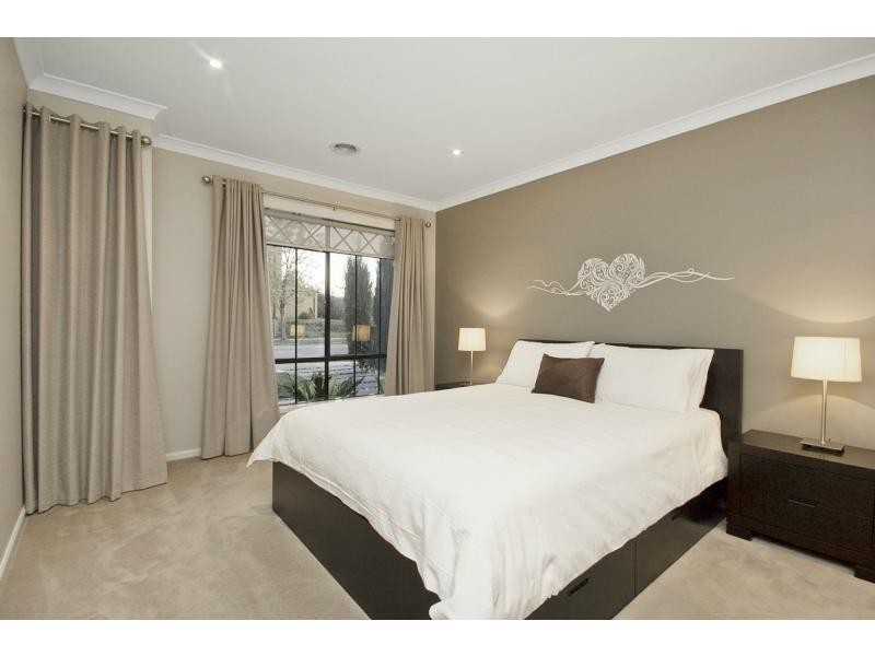 4 Golden Grove Drive, Narre Warren South VIC 3805