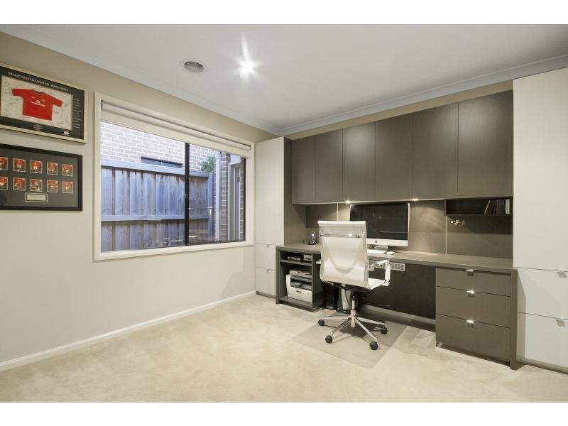 4 Golden Grove Drive, Narre Warren South VIC 3805