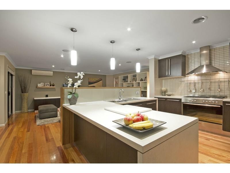 4 Golden Grove Drive, Narre Warren South VIC 3805