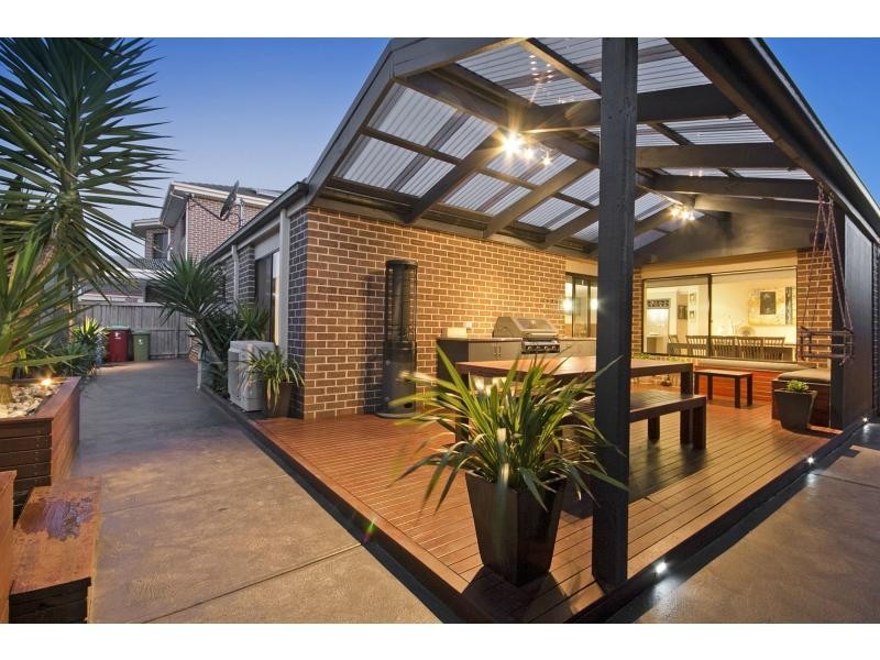 4 Golden Grove Drive, Narre Warren South VIC 3805