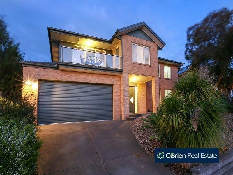 22 Fairholme Boulevard, Berwick VIC 3806