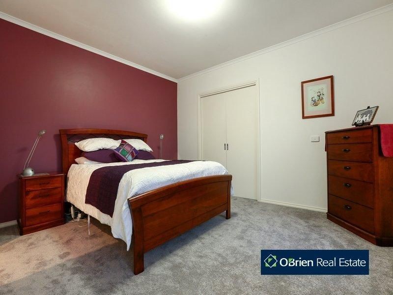 22 Fairholme Boulevard, Berwick VIC 3806