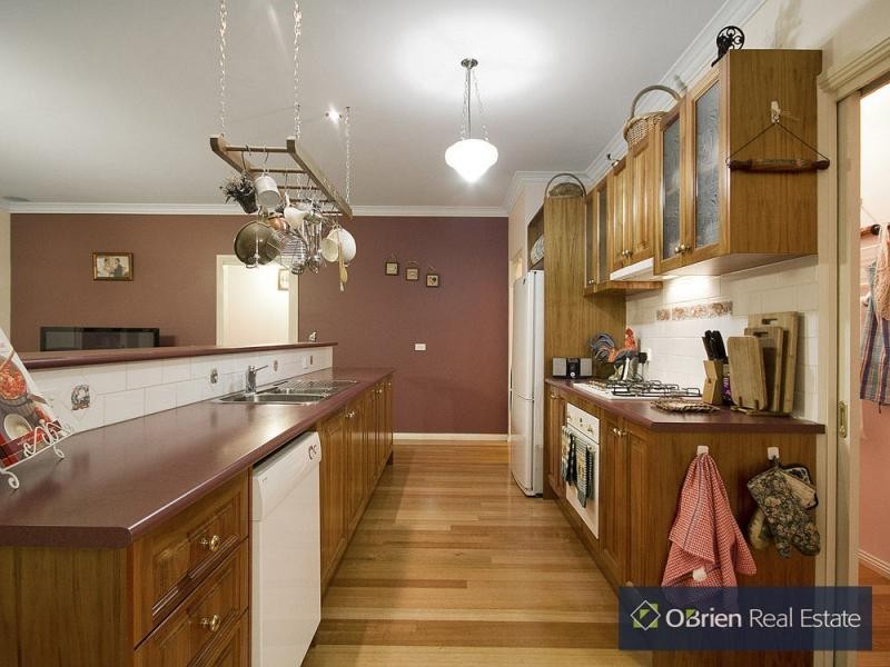 18 Iriswells Close, Tooradin VIC 3980