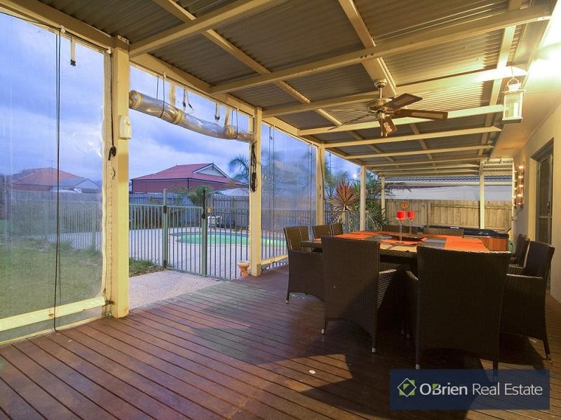 18 Iriswells Close, Tooradin VIC 3980
