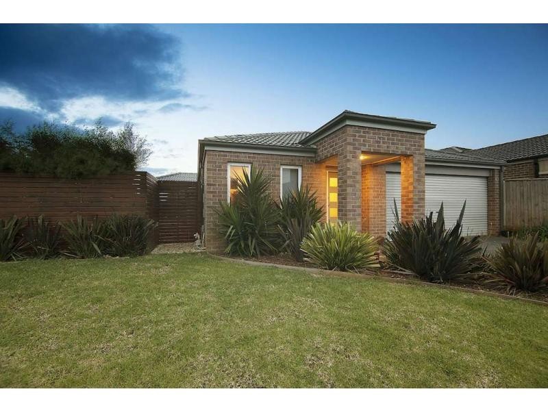 5 Alder Way, Cranbourne VIC 3977