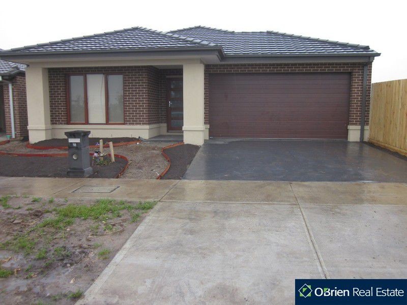 18 Onyx Crescent, Officer VIC 3809