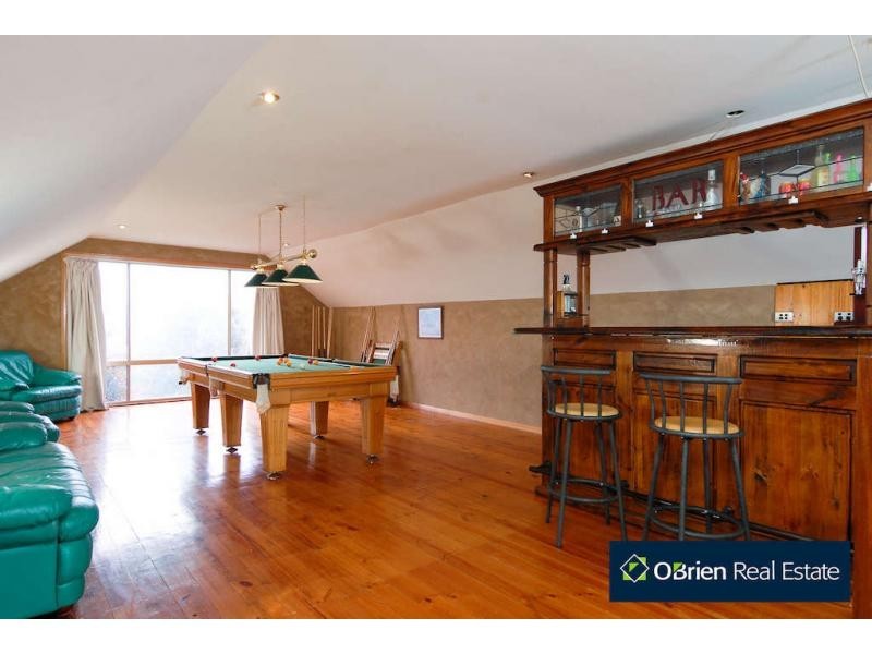 6 Inverness Street, Endeavour Hills VIC 3802