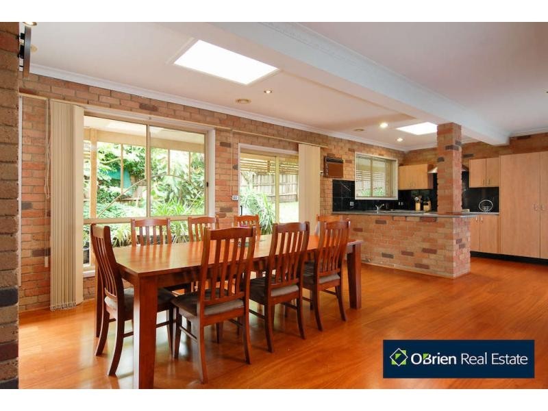 6 Inverness Street, Endeavour Hills VIC 3802