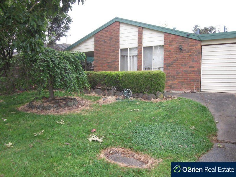 36 Pommel Street, Pakenham VIC 3810