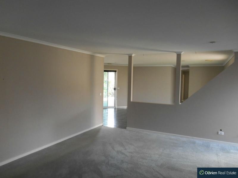 9 Christina Street, Narre Warren VIC 3805