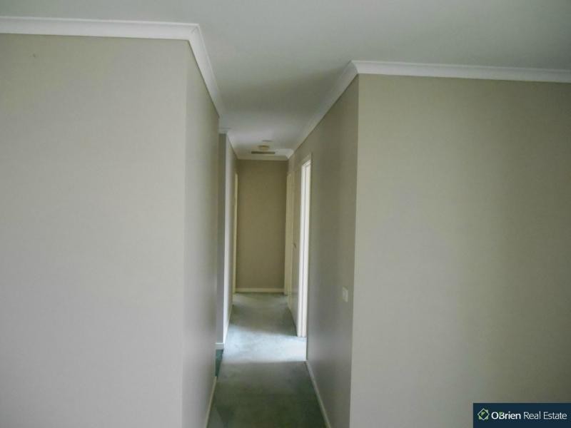 9 Christina Street, Narre Warren VIC 3805