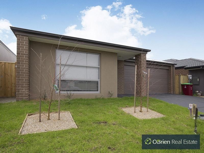 71 Frankland Street, Clyde North VIC 3978