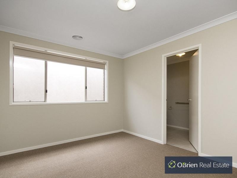 71 Frankland Street, Clyde North VIC 3978