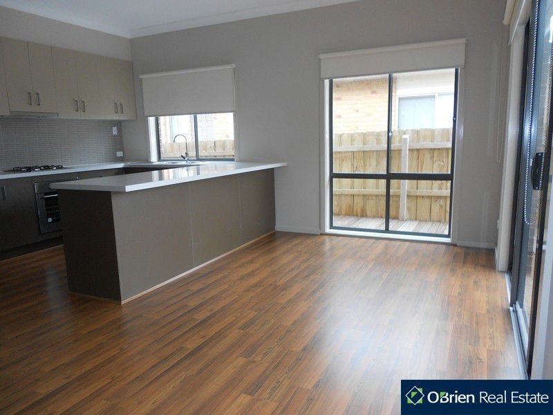 1/109 Golf Links Road, Berwick VIC 3806