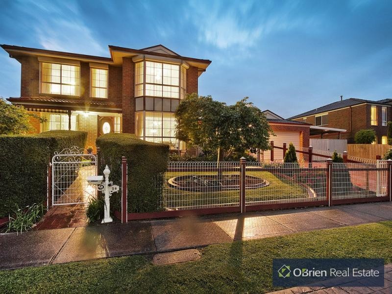 28 Highland Crescent, Narre Warren South VIC 3805