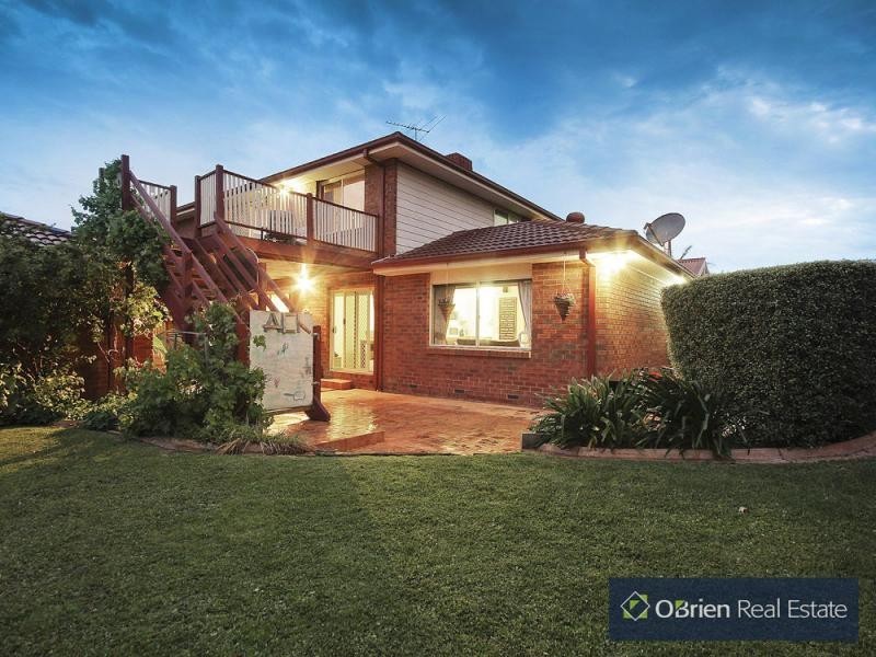 28 Highland Crescent, Narre Warren South VIC 3805