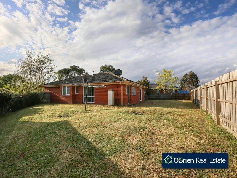 26 Sharpe Court, Berwick VIC 3806