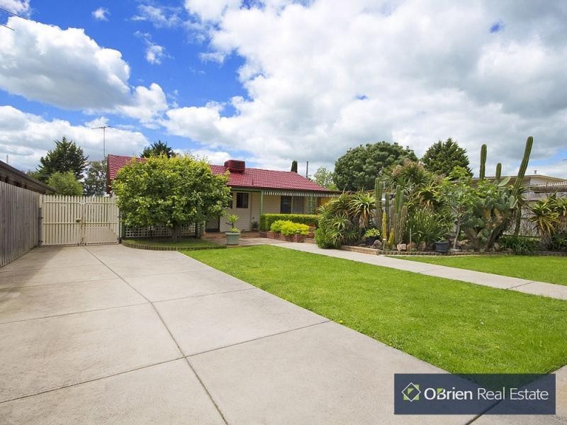 40 Marklin Street, Cranbourne VIC 3977