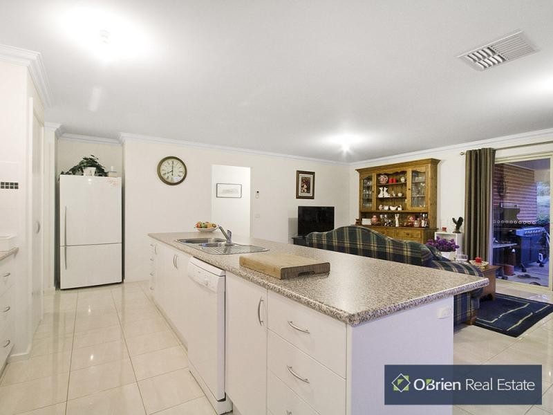 21 Monica Drive, Drouin VIC 3818