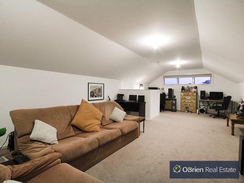 21 Monica Drive, Drouin VIC 3818