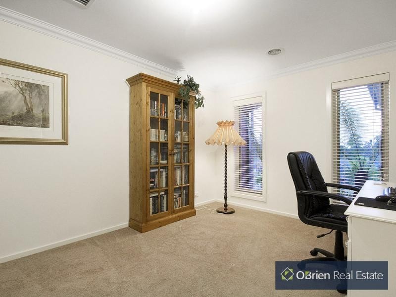 21 Monica Drive, Drouin VIC 3818