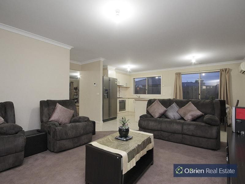 45 Kingdom Drive, Cranbourne VIC 3977