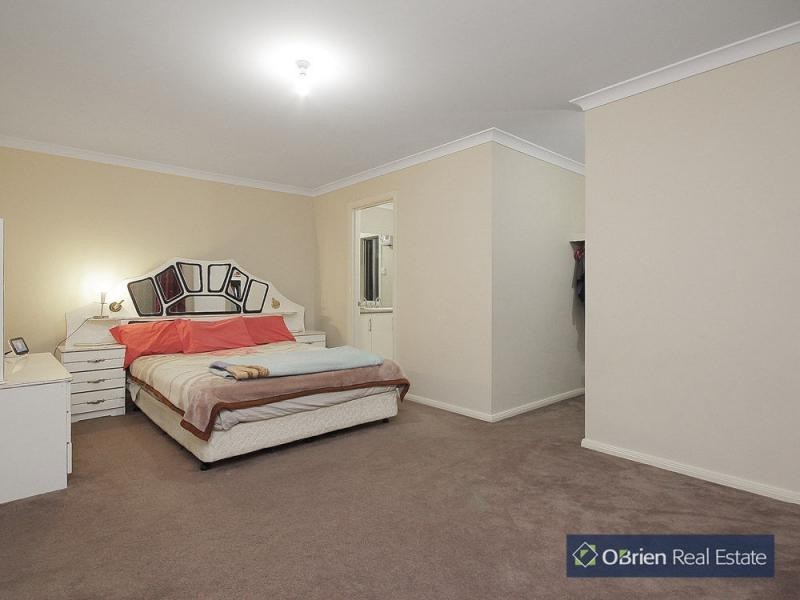 45 Kingdom Drive, Cranbourne VIC 3977