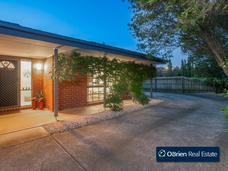 2 Quadrat Close, Berwick VIC 3806