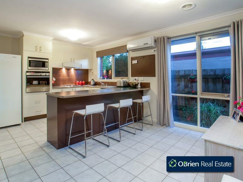 2 Quadrat Close, Berwick VIC 3806