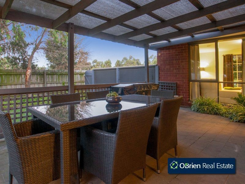 2 Quadrat Close, Berwick VIC 3806
