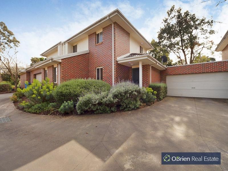 2/12-14 Harkaway Road, Berwick VIC 3806