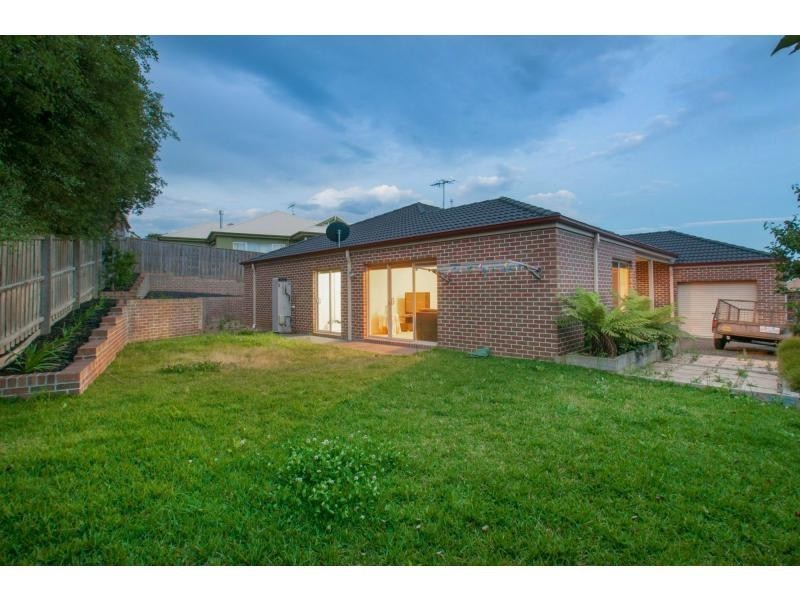 14 Lorne Court, Berwick VIC 3806