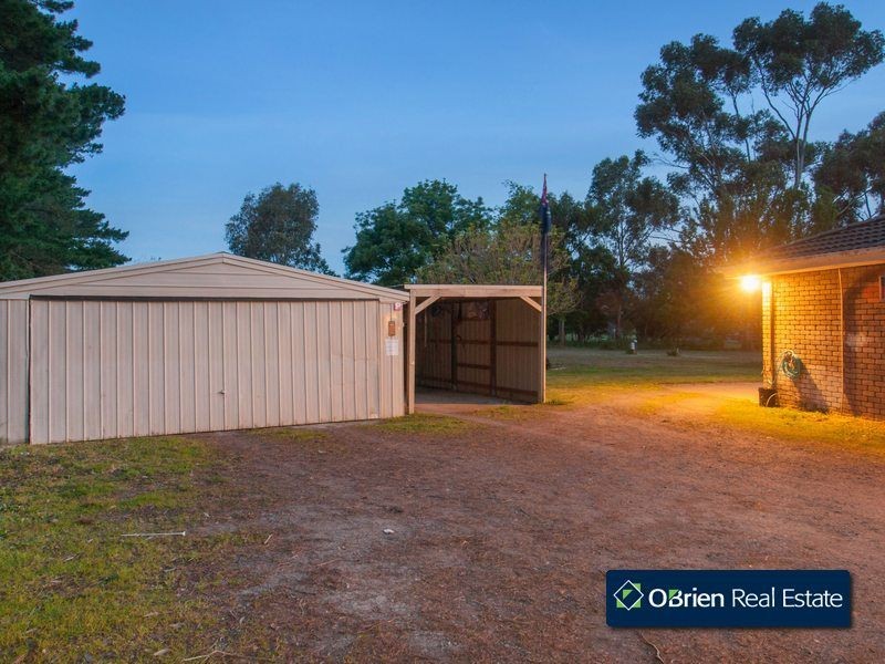 10 Mayfield Road, Cranbourne East VIC 3977