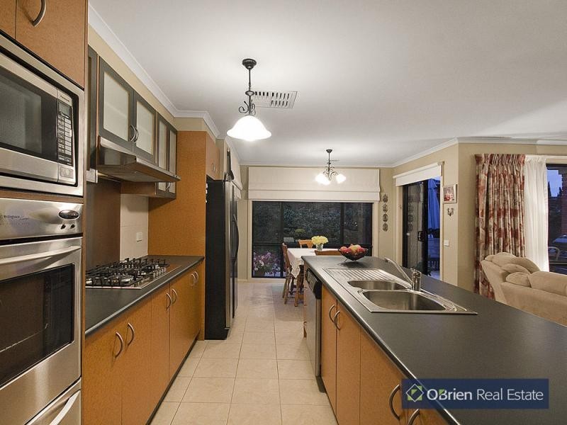 7 Peony Court, Narre Warren South VIC 3805