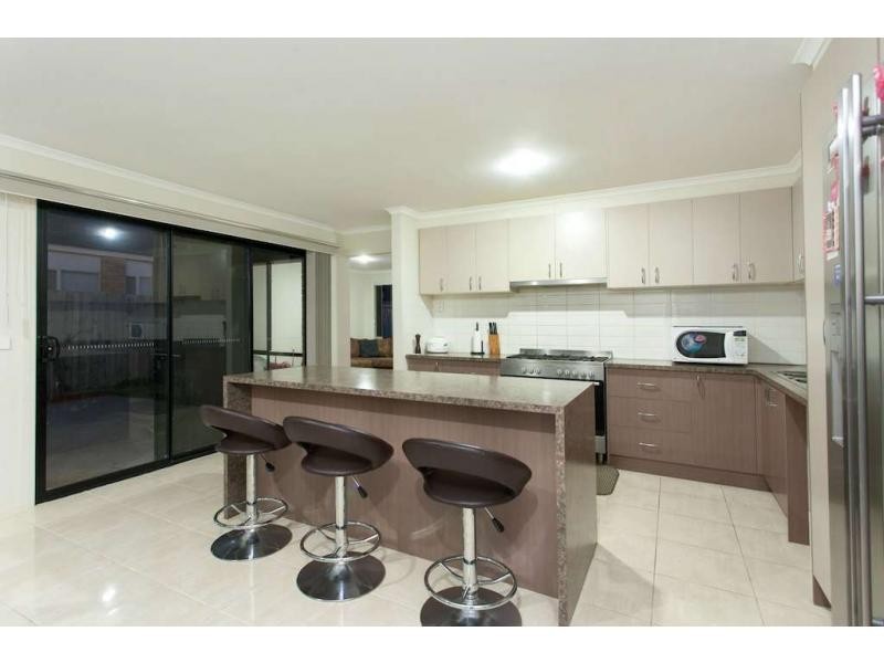 66 Fairhaven Boulevard, Cranbourne West VIC 3977