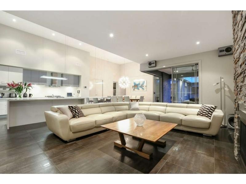 31 Bryn Mawr Boulevard, Berwick VIC 3806