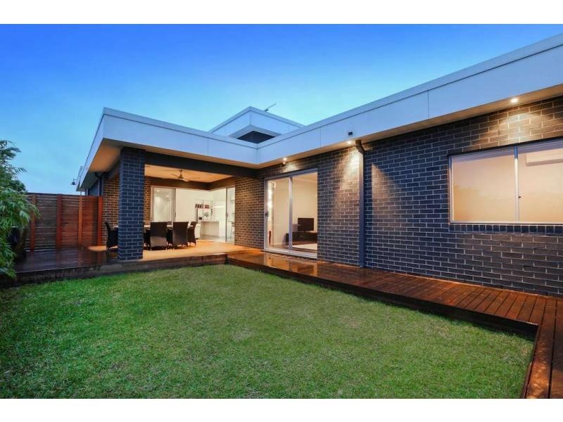 31 Bryn Mawr Boulevard, Berwick VIC 3806