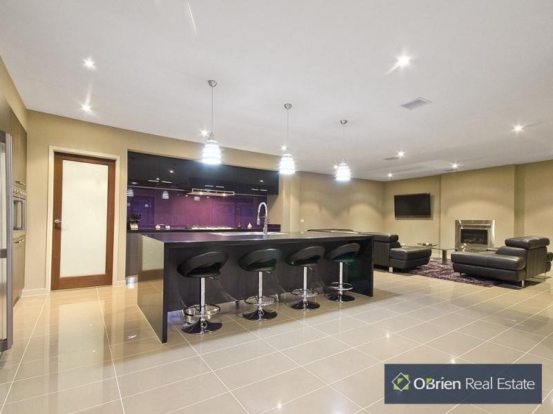 3 Ravensbourne Court, Sandhurst VIC 3977