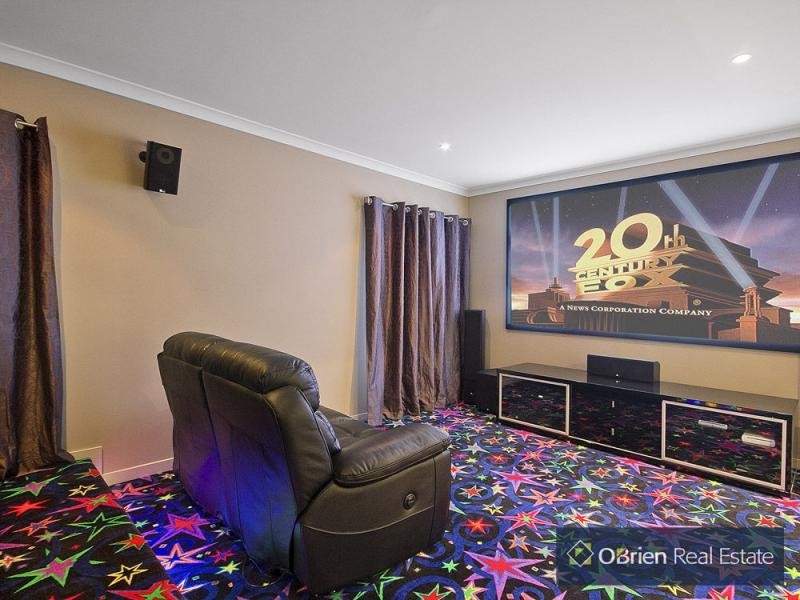 3 Ravensbourne Court, Sandhurst VIC 3977