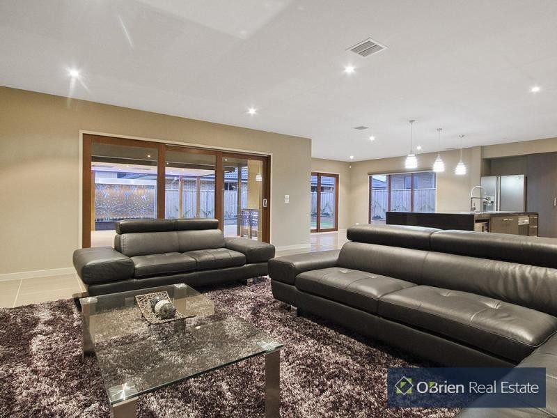 3 Ravensbourne Court, Sandhurst VIC 3977