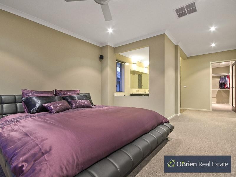 3 Ravensbourne Court, Sandhurst VIC 3977