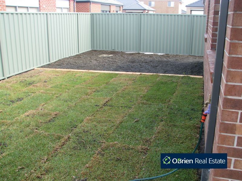 20 Avon River Way, Pakenham VIC 3810