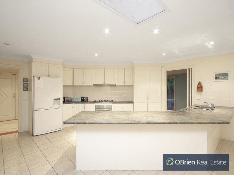 13 Tyrell Place, Berwick VIC 3806